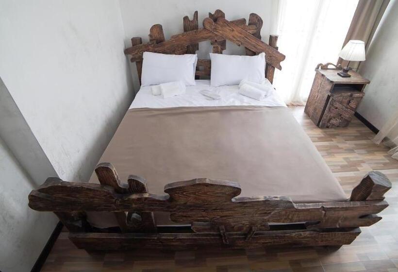 اتاق سوپریور خانوادگی, Progress