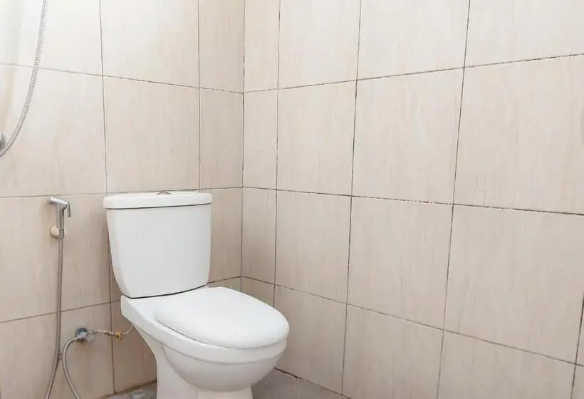 スタンダードルーム, Richmond Guest House Cirebon Redpartner