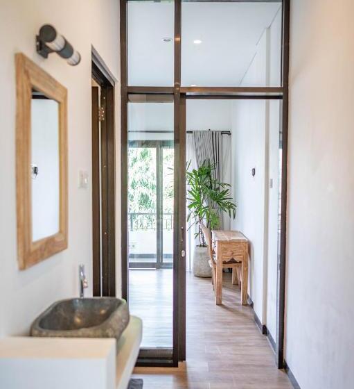 סטודיו סטנדרט עם מרפסת, Gajahmina Guesthouse