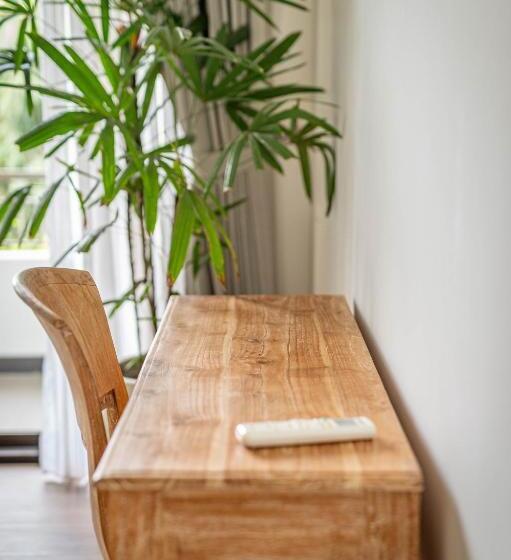 סטודיו סטנדרט עם מרפסת, Gajahmina Guesthouse