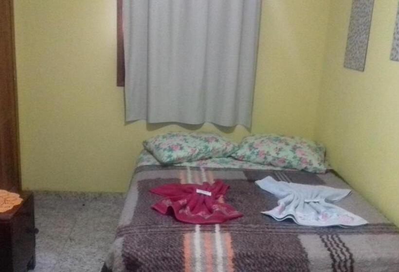 Suite with lake view, Sítio E Pousada Recanto Dos Ipês