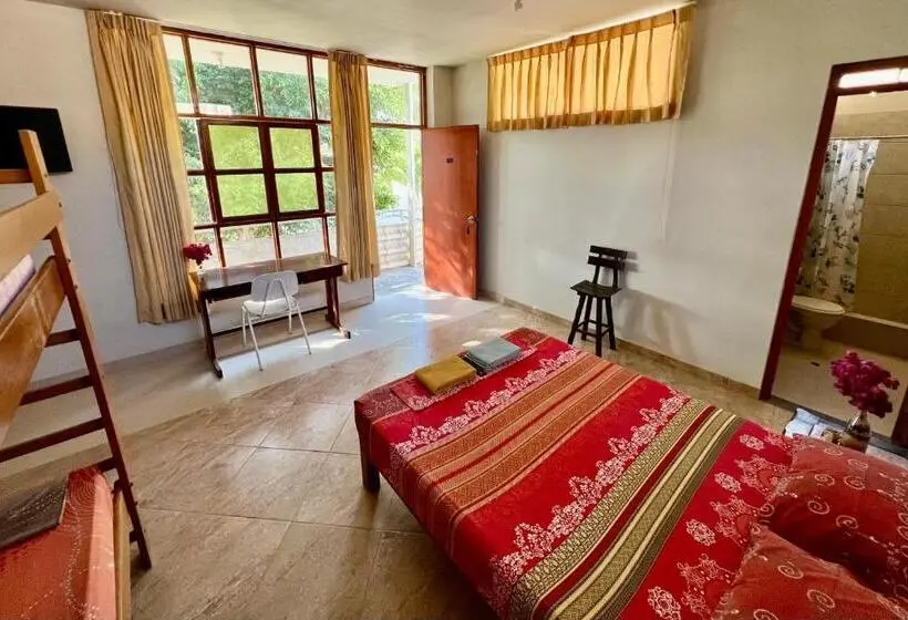 Perhehuone, Stone House Mancora