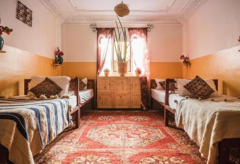 Кровать в Общей Комнате, The Lunar Surf House