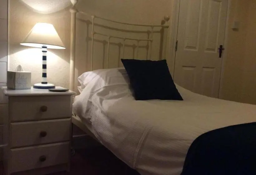 バスルーム共有のシングルスタンダード, The Olivers Guest House