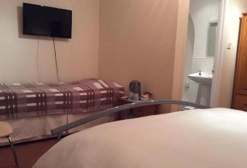 חדר סטנדרט, The Olivers Guest House