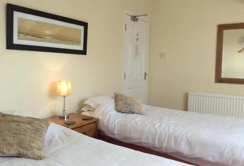 バス共有のスタンダードルーム, The Olivers Guest House