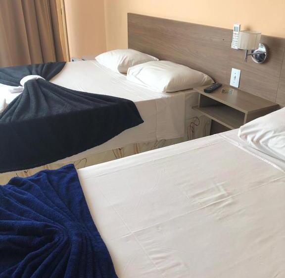 标准三人间, Don Charleaux