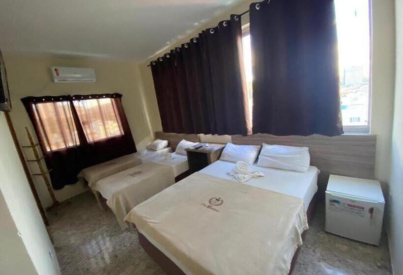 四人标准间, Don Charleaux