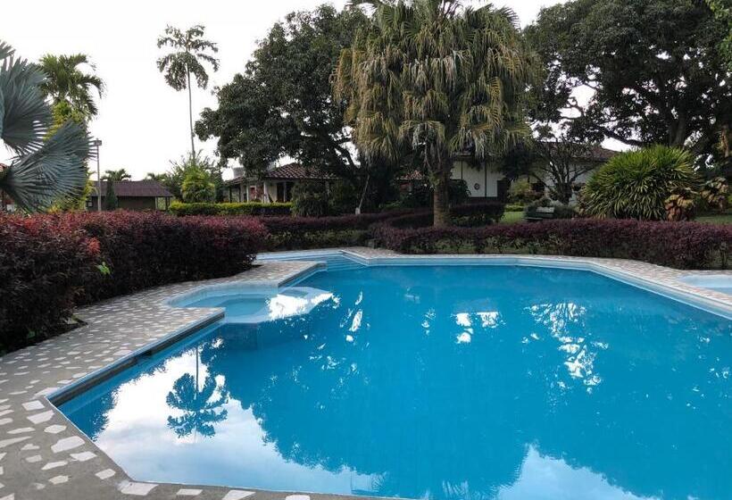 1间卧室的房子, Finca La Bella