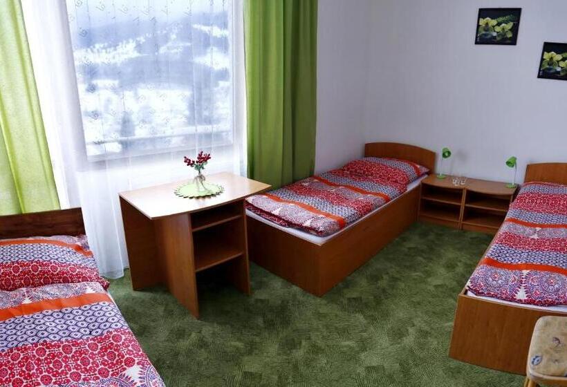 带阳台的三人标准间, Telgárt   Turistické Ubytovanie