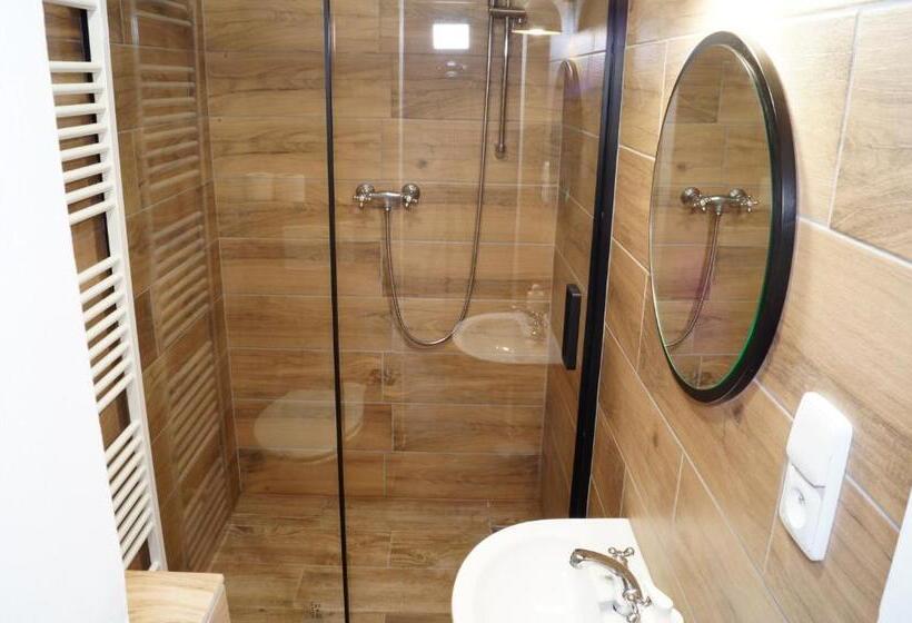 4인용 스탠다드 룸, Penzion Zaječí Důl