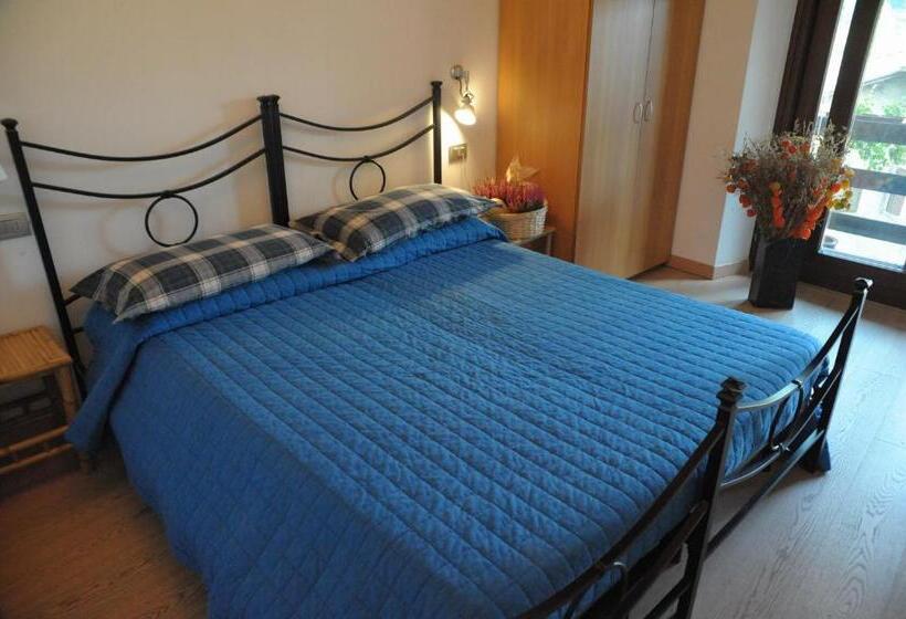 غرفة قياسية مزوَّدة بشُرفة, B&b Gardumo