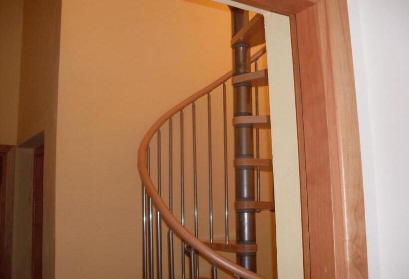 آپارتمان 2 خوابه با تراس, Villa La Cucullera