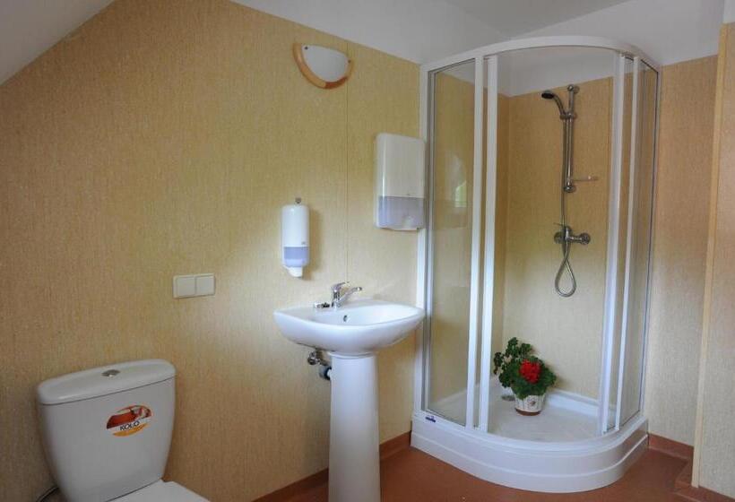 اتاق استاندارد چهار تخته, Stay At Lithuanian Folk Museum