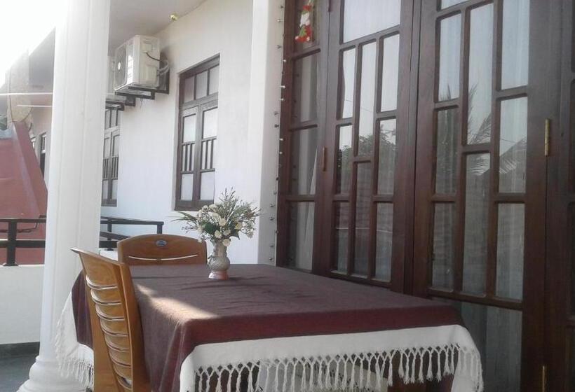 شقة غرفة واحدة, Villa Rodrigo