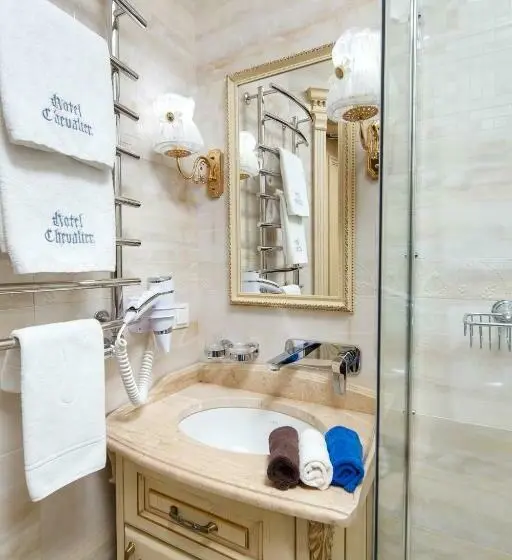 Deluxe-huone Parveke, Chevalier Hotel & Spa
