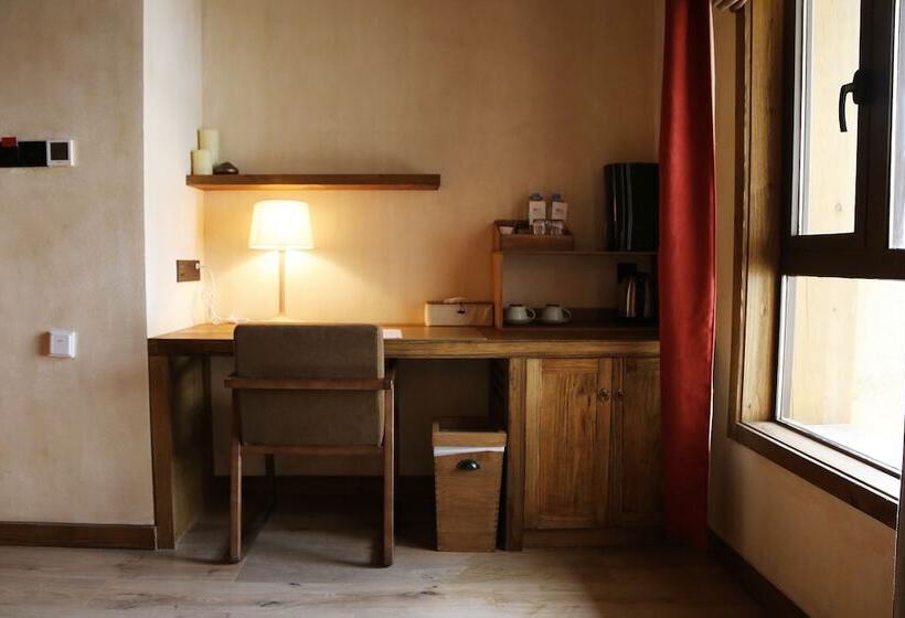 اتاق لوکس, Feifan