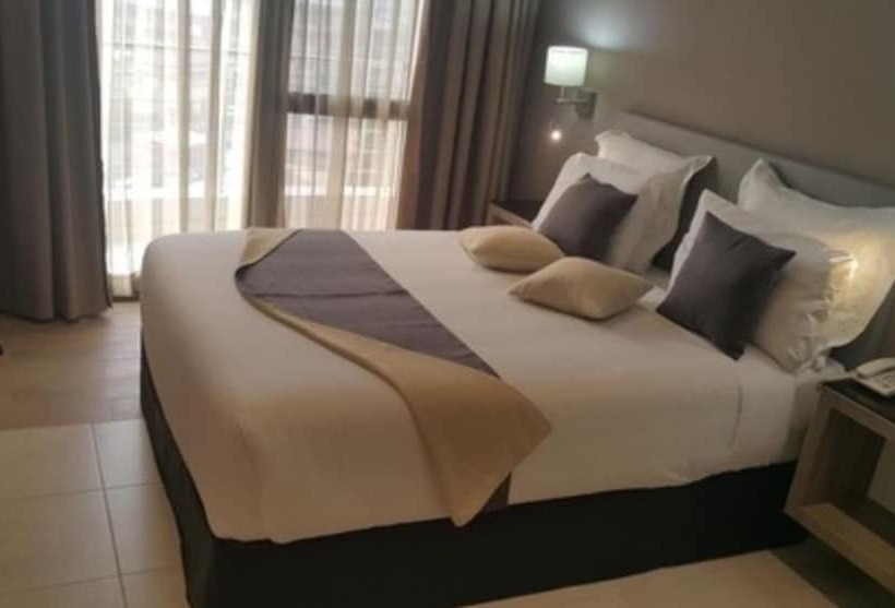 اتاق استاندارد, Selton