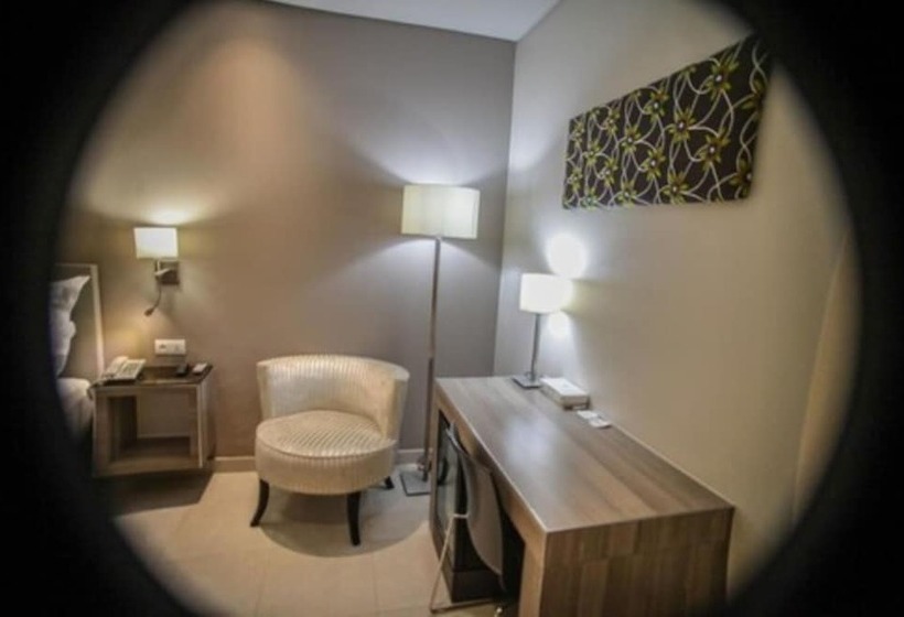 اتاق استاندارد, Selton