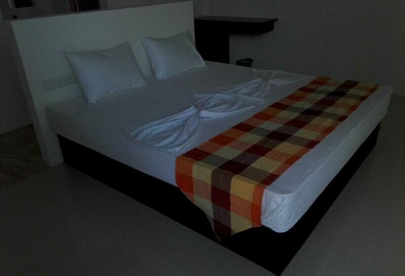 اتاق لوکس, Sudunelum Holiday Resort