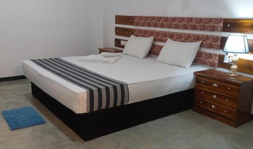 اتاق استاندارد, Sudunelum Holiday Resort