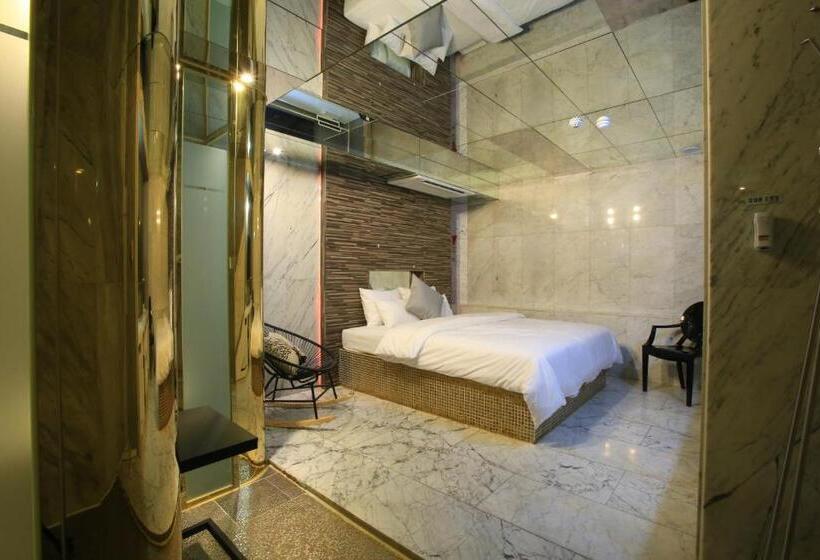 Quarto Superior Cama King, The Ace