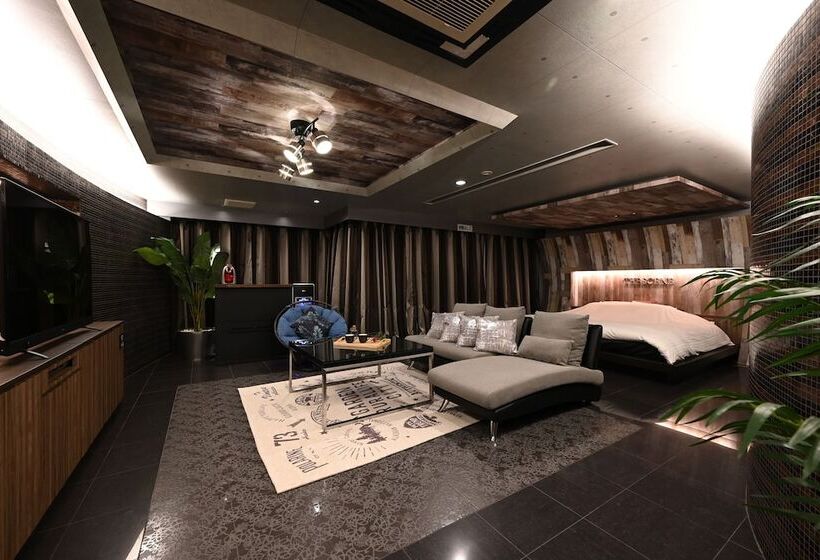 豪华房间, The Scene