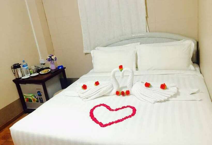 اتاق سوپریور, Pandora Motel