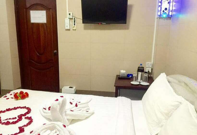 اتاق سوپریور, Pandora Motel