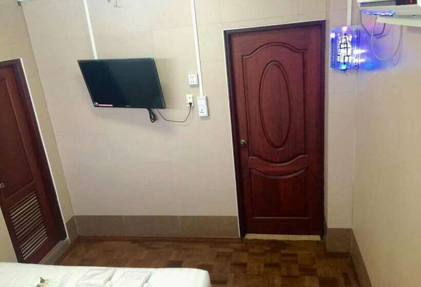 اتاق استاندارد, Pandora Motel