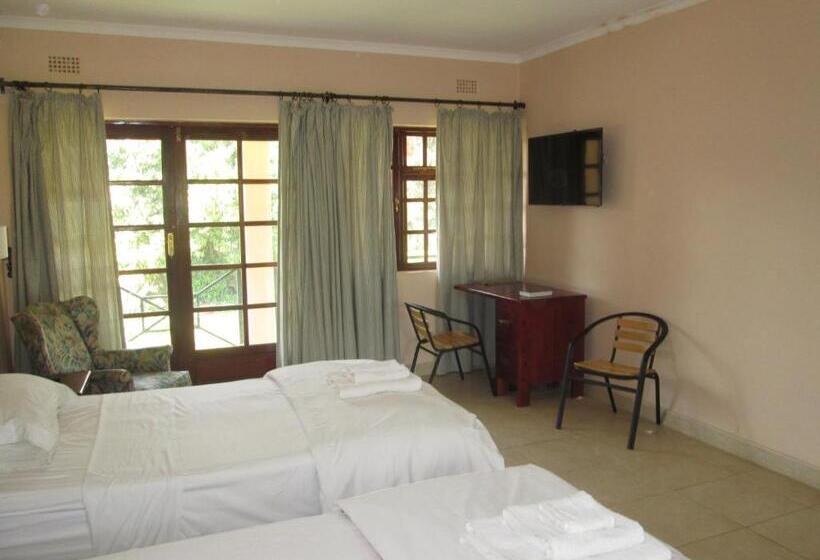 اتاق استاندارد با بالکن, 12 Fleetwood