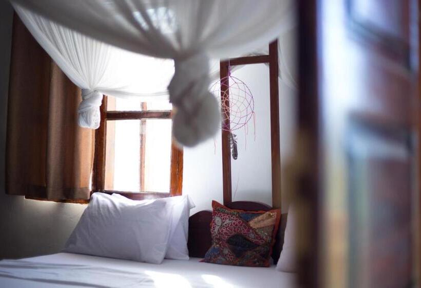 غرفة ديلوكس مطلّة علي البحر مزوَّدة بشُرفة, Lazy Beach House