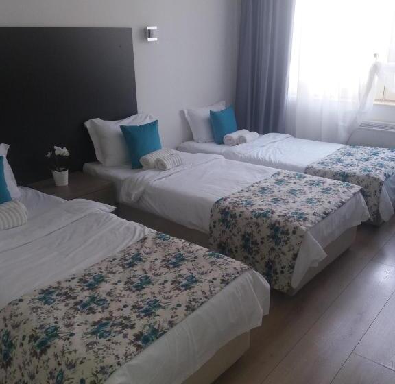 اتاق کلاسیک سه تخته, Atlas City Center