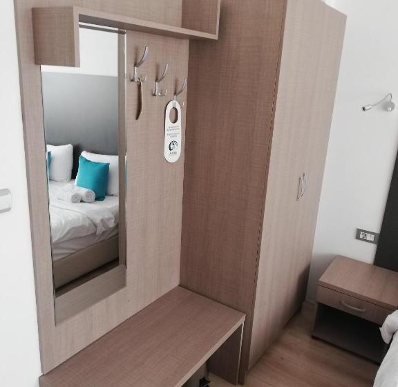 اتاق استاندارد یک نفره, Atlas City Center