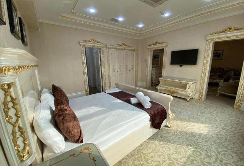 اتاق استاندارد با چشم‌انداز باغ, Opera