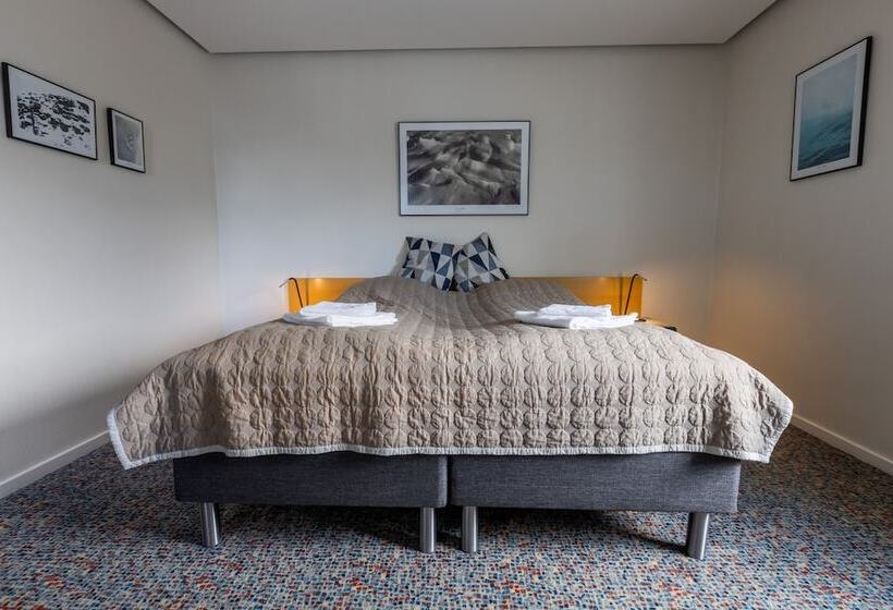 اتاق لوکس, Søma Nuuk