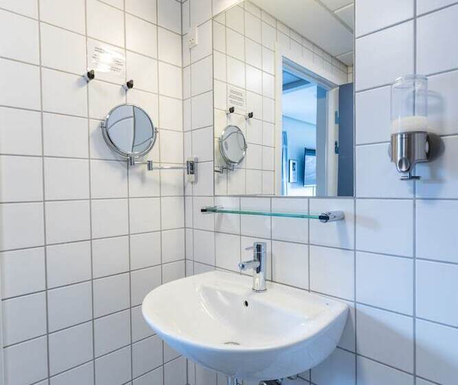 اتاق لوکس, Søma Nuuk