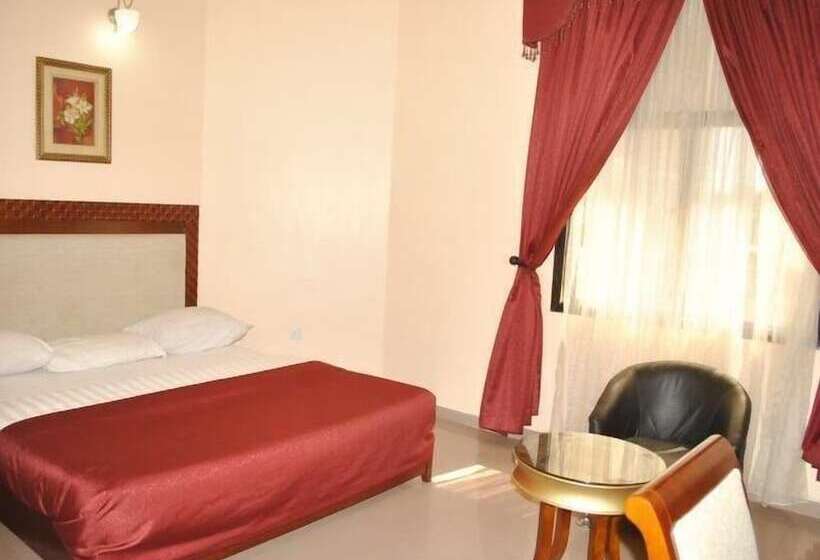 سوییت اجرایی, Royalton Hotels Abuja