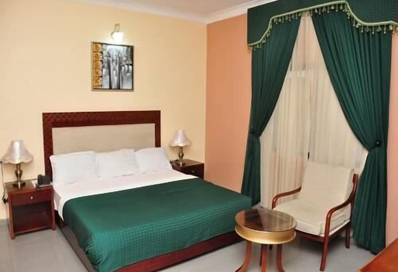 سوییت اجرایی, Royalton Hotels Abuja