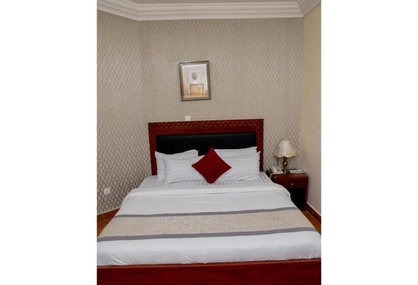 سوییت لوکس, Royalton Hotels Abuja