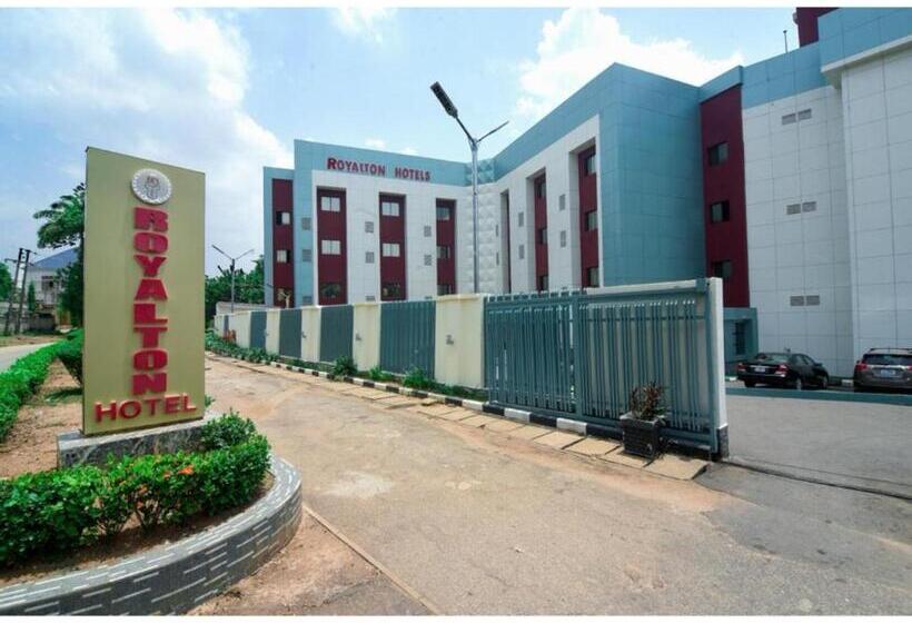 سوییت لوکس, Royalton Hotels Abuja