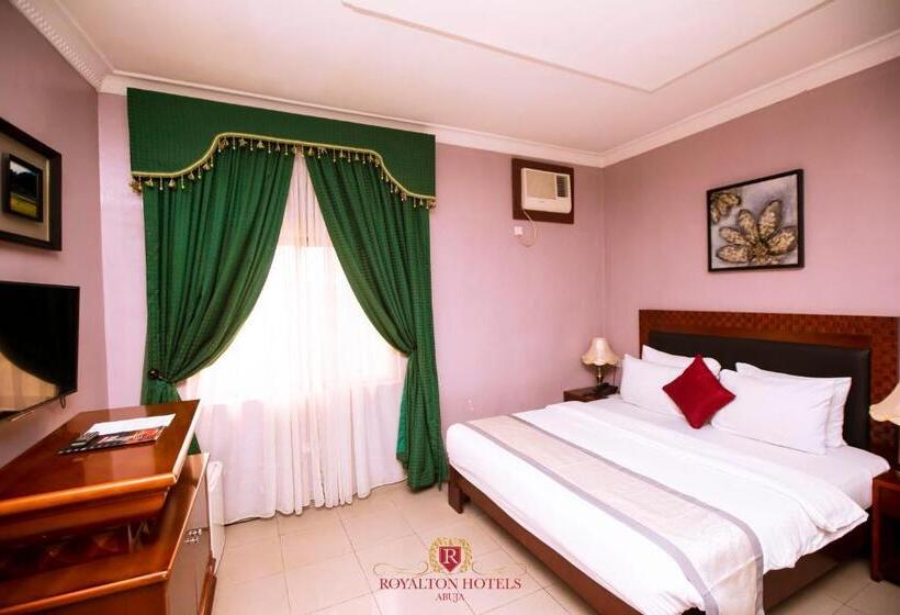 سوییت اجرایی, Royalton Hotels Abuja