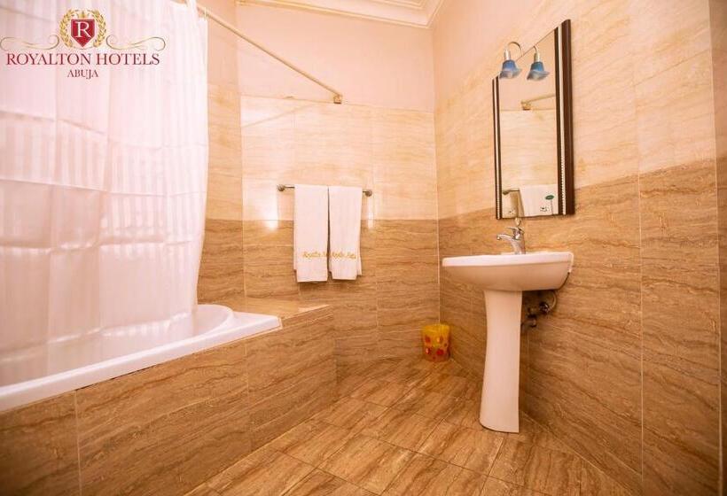 سوییت اجرایی, Royalton Hotels Abuja