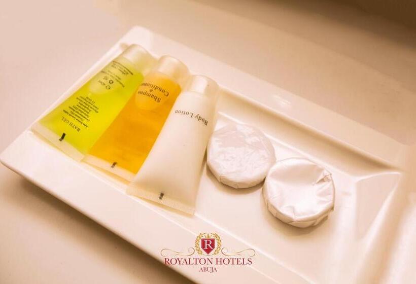 سوییت خانوادگی, Royalton Hotels Abuja