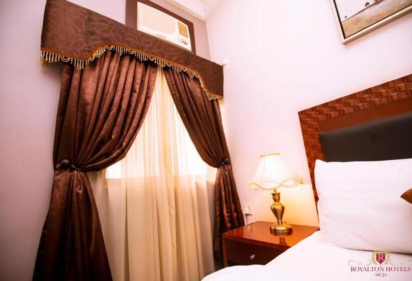 سوییت خانوادگی, Royalton Hotels Abuja