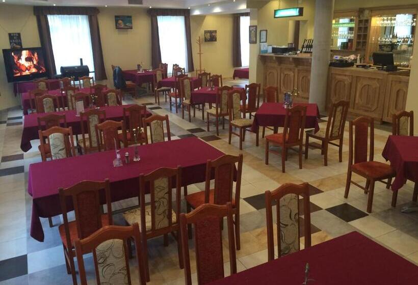 이코노미 룸, Aranytál Panzió