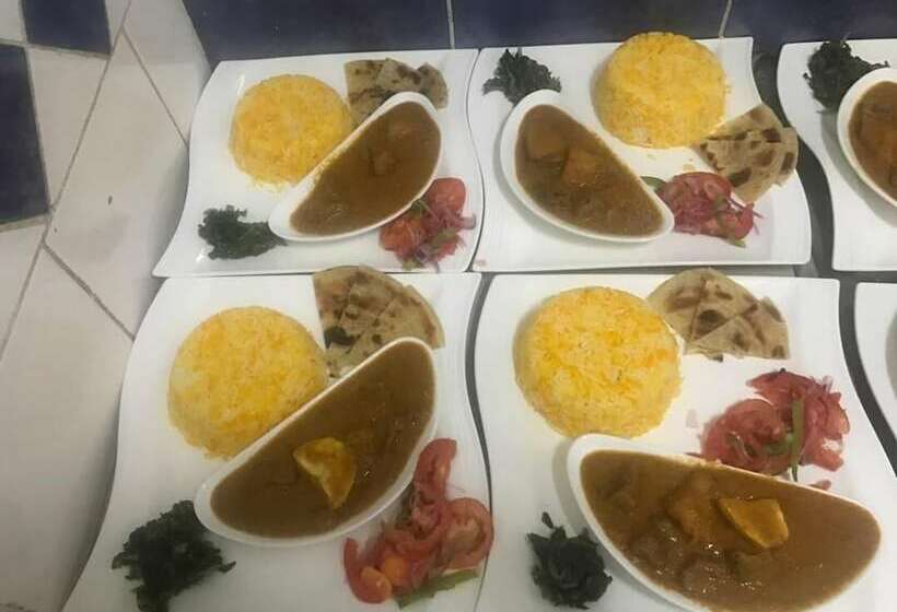 اتاق استاندارد, Raha Leo Inn