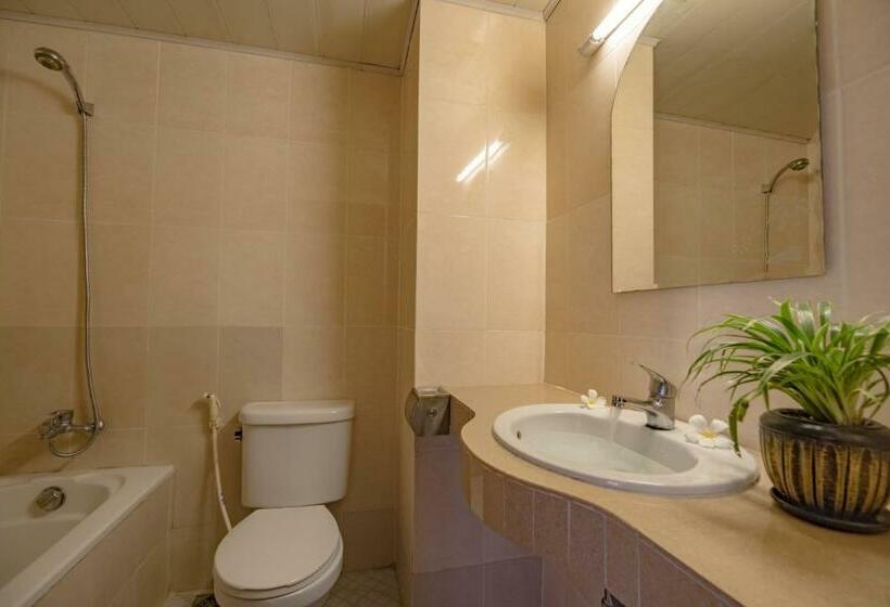 带大床的豪华间, The Siem Reap Chilled Backpacker