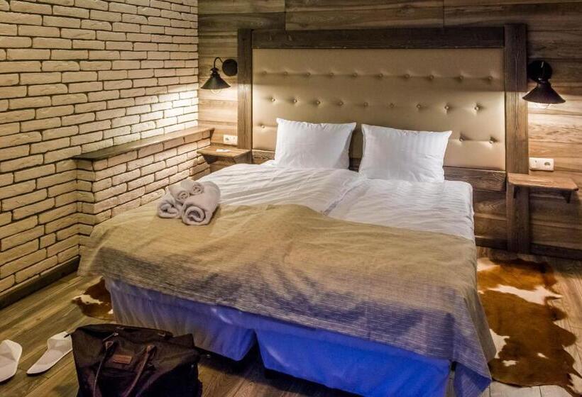 اتاق استاندارد با بالکن, Chalet Crepdechine