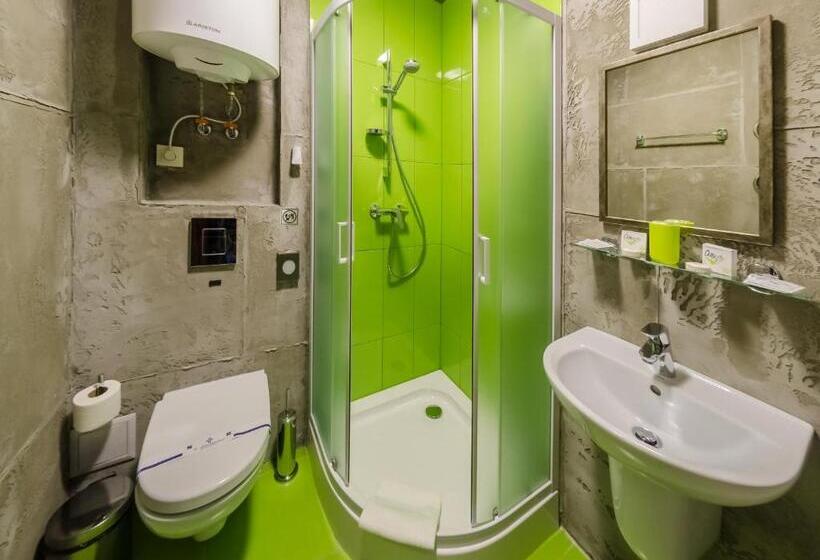 اتاق استاندارد با بالکن, Chalet Crepdechine